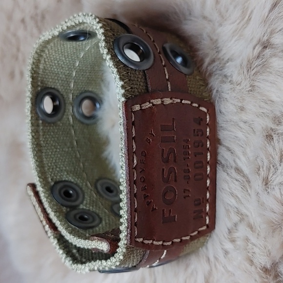 Men's Fossil Leather and Canvas Bracelet - Picture 2 of 9